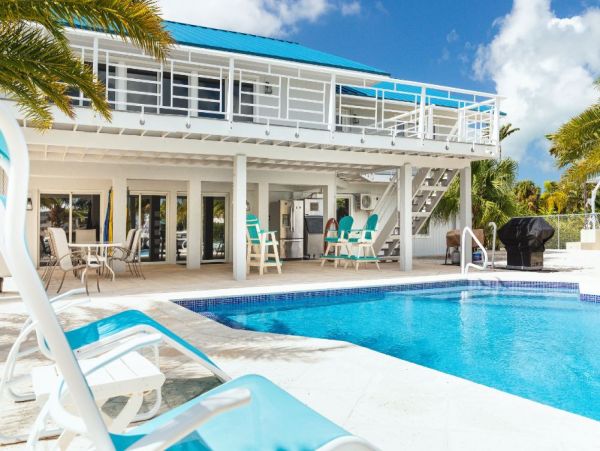 The Florida Keys Vacation Pool Home with Boat Dock