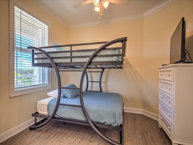 Four Bedroom Marathon Vacation Rental with Pool Sleeps 8 Four Bedroom Marathon Vacation Rental with Pool Sleeps 8