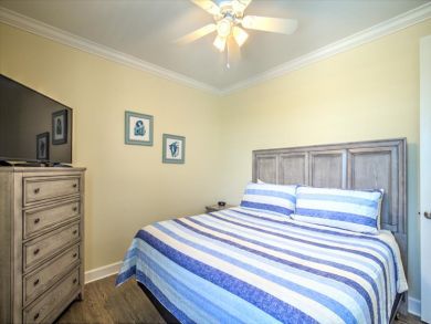 Four Bedroom Marathon Vacation Rental with Pool Sleeps 8 Four Bedroom Marathon Vacation Rental with Pool Sleeps 8