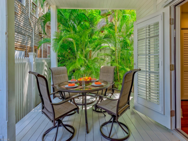Luxury Key West Vacation Pool Home Sleeps13 Guests