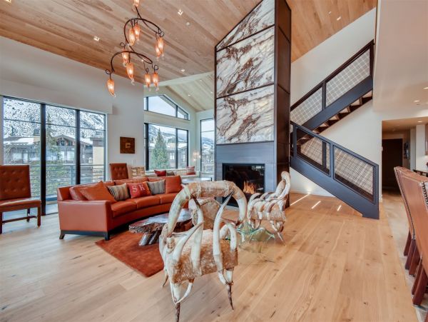 Stunning Views 5 Bedroom Vail Vacation Penthouse Sleeps 20