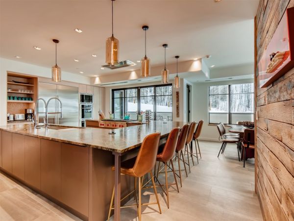 Stunning Views 5 Bedroom Vail Vacation Penthouse Sleeps 20
