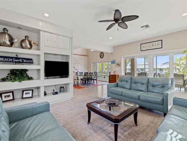 Marathon Vacation Rental Home Five Bedrooms.