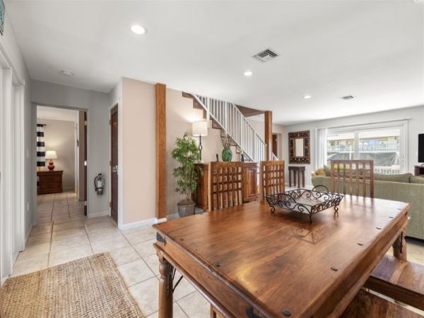 Marathon Vacation Rental Home Five Bedrooms.