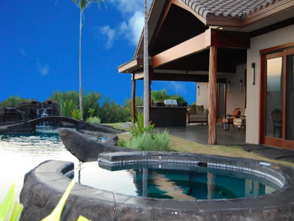 Luxurious Villa with Lagoon Pool & Resort Amenities
