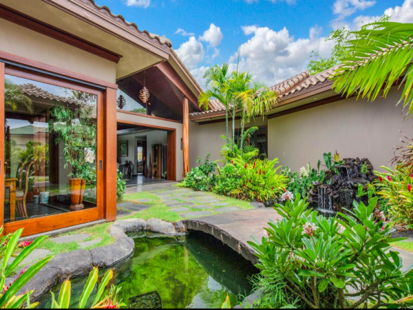 Luxurious Villa with Lagoon Pool & Resort Amenities