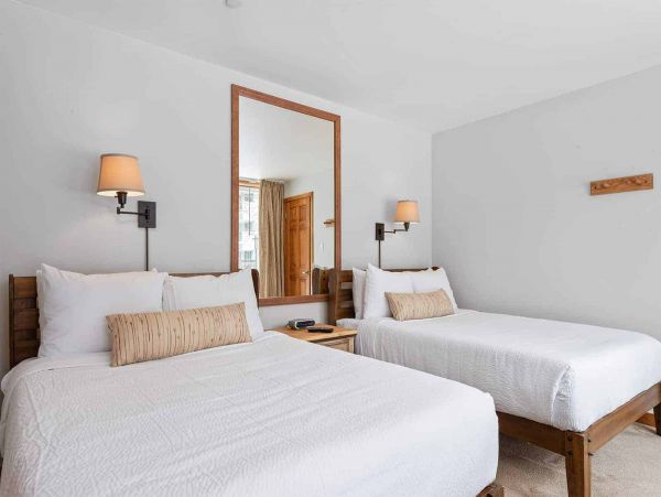 Vail Vacation  Condo 3 Bedroom 3 Bathroom Sleeps 7 Guests