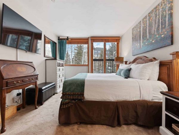 Vail Vacation  Condo 3 Bedroom 3 Bathroom Sleeps 7 Guests