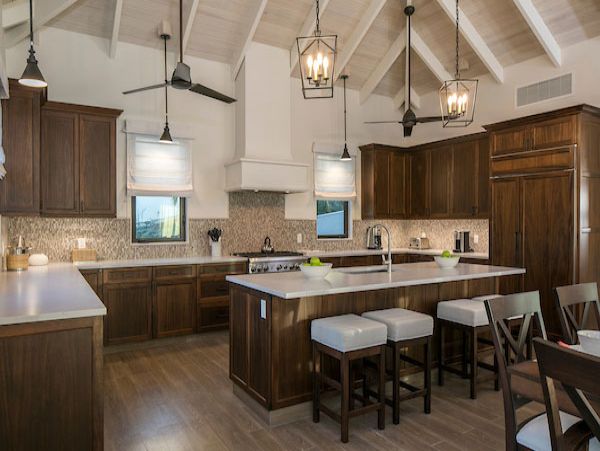 St. John Home 957092