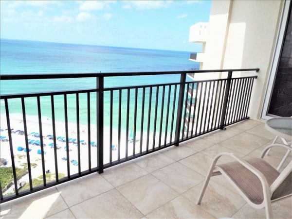 Longboat Key Vacation Condo on Beach Full Gulf Views