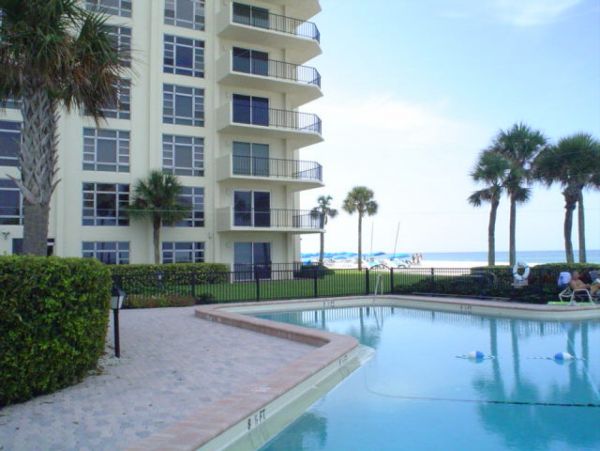 Longboat Key Vacation Condo on Beach Full Gulf Views