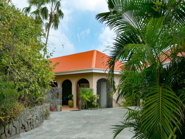 St. John Home 957103