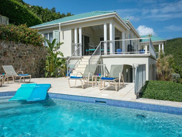 Platinum Four Bedroom Villa With Sweeping Ocean Views