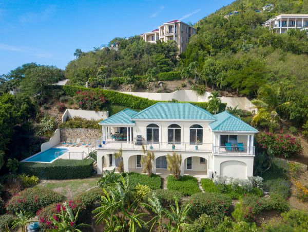 Platinum Four Bedroom Villa With Sweeping Ocean Views