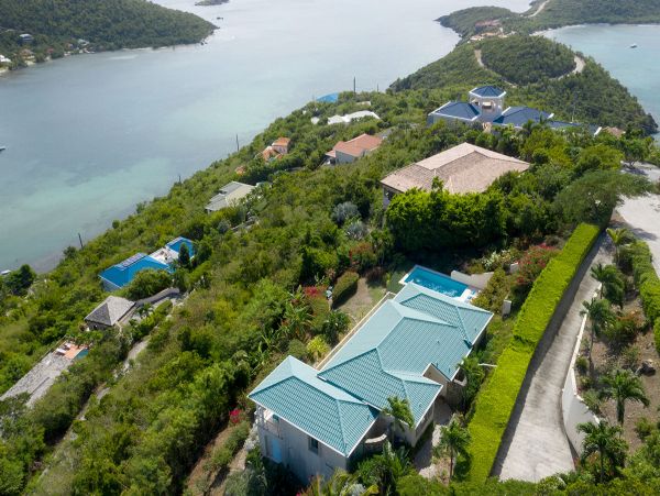 Platinum Four Bedroom Villa With Sweeping Ocean Views