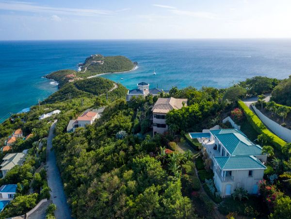 Platinum Four Bedroom Villa With Sweeping Ocean Views