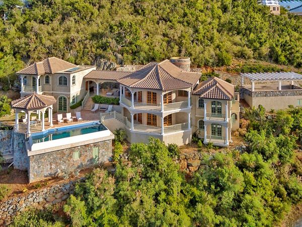 Luxurious St. John Villa Infinity Pool and Stunning Ocean Views