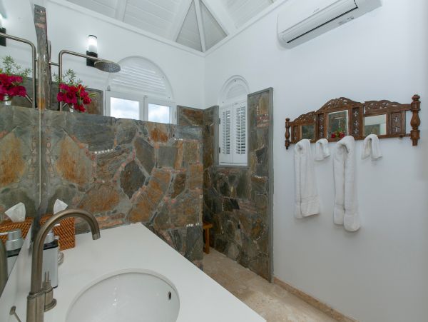 St. John Home 957114