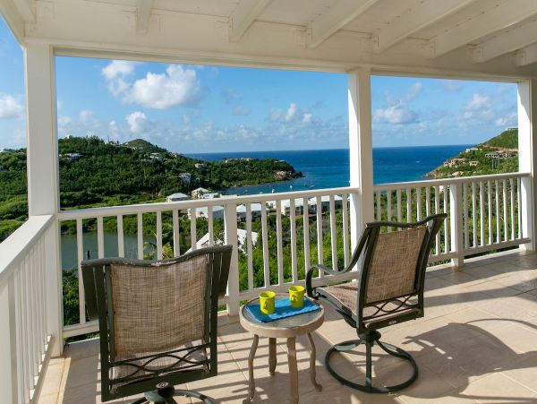 5 Bedroom Short Walk to Beach St. John Vacation Home