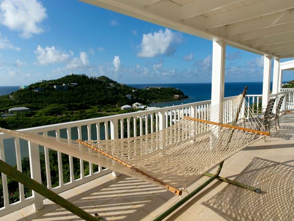 5 Bedroom Short Walk to Beach St. John Vacation Home
