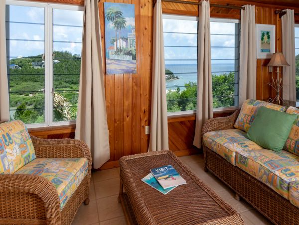 5 Bedroom Short Walk to Beach St. John Vacation Home