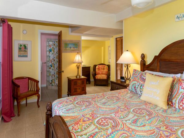 5 Bedroom Short Walk to Beach St. John Vacation Home