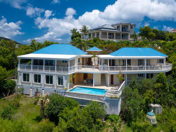 5 Bedroom Short Walk to Beach St. John Vacation Home
