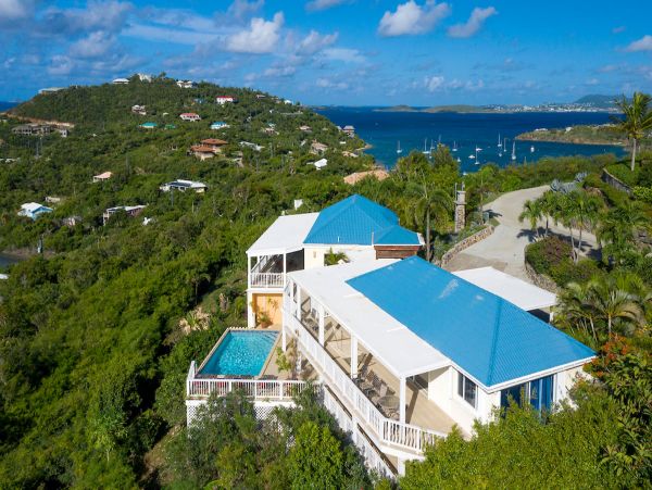5 Bedroom Short Walk to Beach St. John Vacation Home