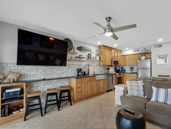 Destin One Bedroom Vacation Condo Sleeps 4