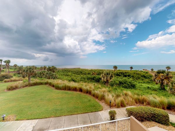 PALM COAST CORNER CONDO WITH OCEAN VIEW