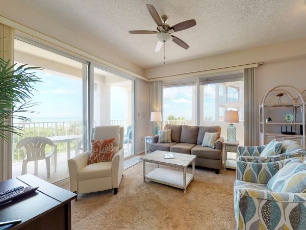 PALM COAST CORNER CONDO WITH OCEAN VIEW