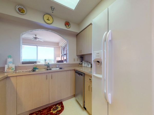 PALM COAST CORNER CONDO WITH OCEAN VIEW