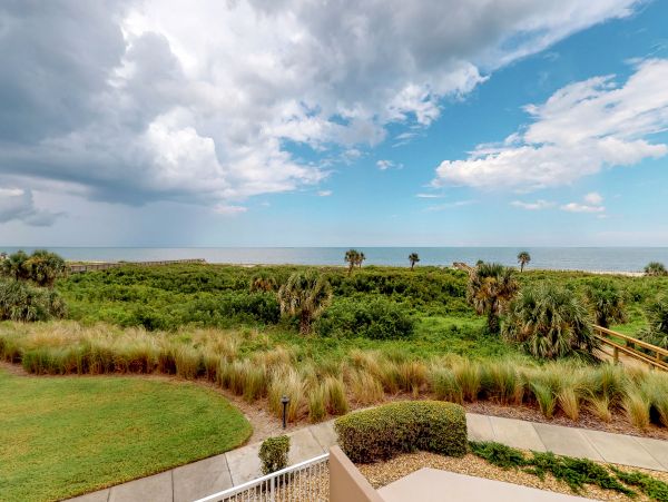 PALM COAST CORNER CONDO WITH OCEAN VIEW