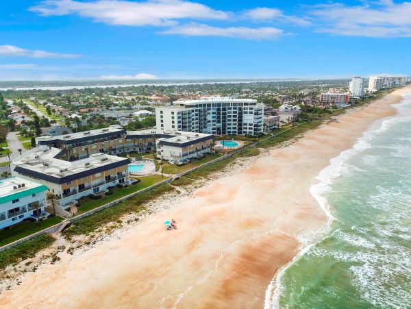 Daytona Beach Condo 957173