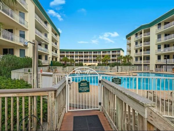 Beachfront Condo in Dune Allen Beach