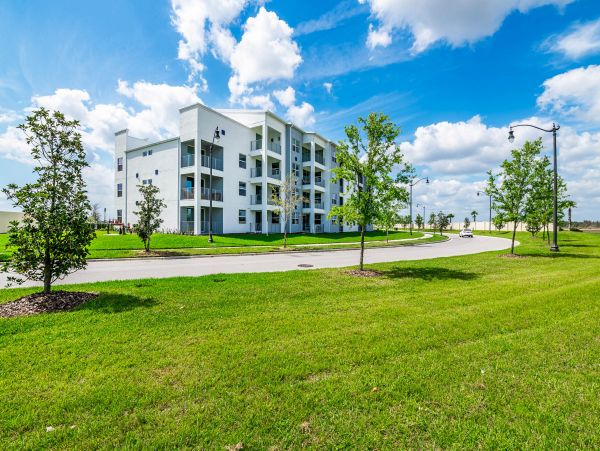 Luxury Two Bedroom Vacation Rental Condo in Kissimmee