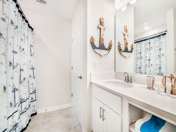 Luxury Two Bedroom Vacation Rental Condo in Kissimmee