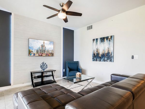 Luxury Two Bedroom Vacation Rental Condo in Kissimmee