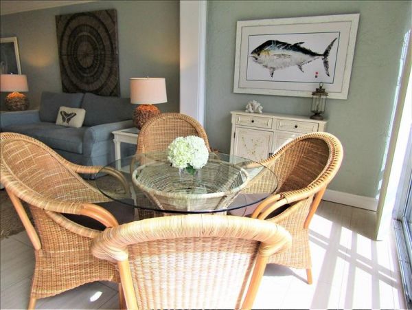Longboat Key Vacation Condo With Bay Views Sleeps 2 Guests