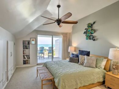 Beachfront 2 Bedroom Vacation Condo in Upper Captiva Island