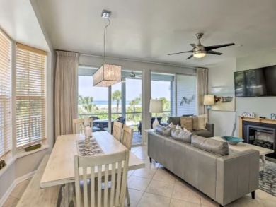 Beachfront 2 Bedroom Vacation Condo in Upper Captiva Island