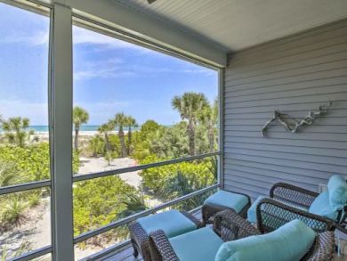 Beachfront 2 Bedroom Vacation Condo in Upper Captiva Island