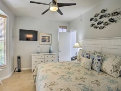 Beachfront 2 Bedroom Vacation Condo in Upper Captiva Island
