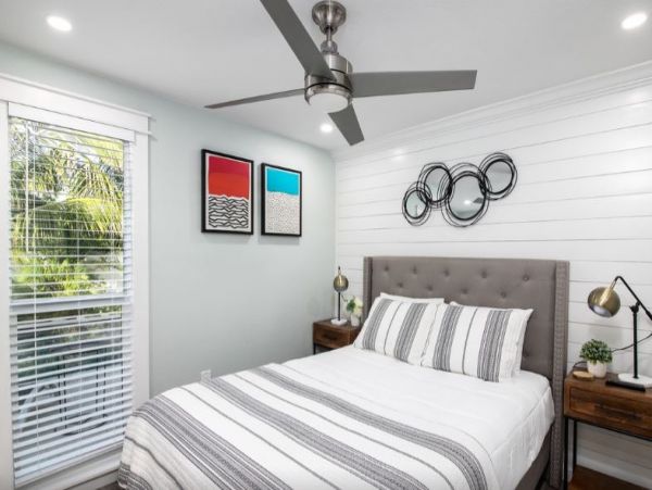 Four Bedroom Holmes Beach Vacation Home Sleeps 8 Guests