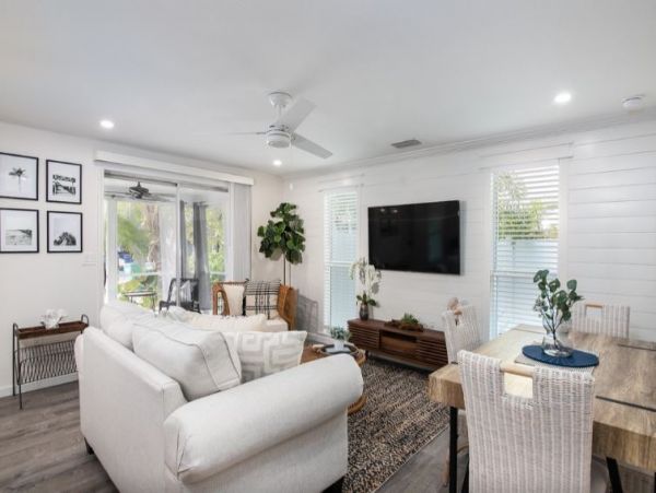 Four Bedroom Holmes Beach Vacation Home Sleeps 8 Guests