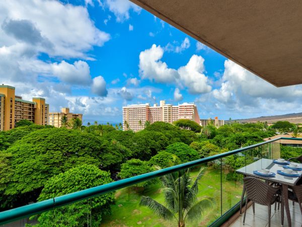 Two Luxury Condos with 4 Bedrooms Sleeps 12 Guests