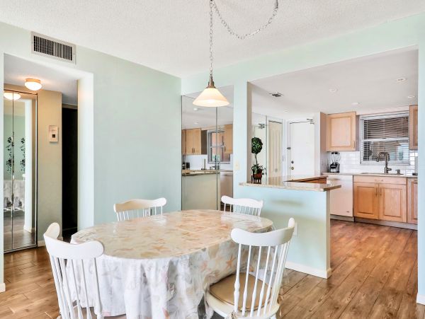 Treasure Island Condo 957301