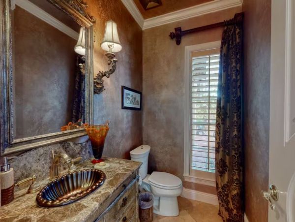 Destin Elegance at its Finest Sleeps 18 Guests