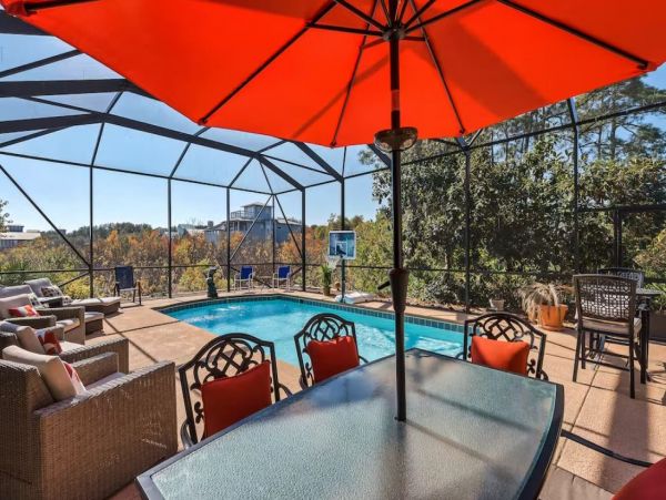 Destin Elegance at its Finest Sleeps 18 Guests