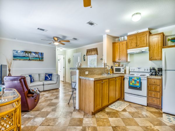 Short Walk to Beach Kay Largo Vacation Home Private Pool